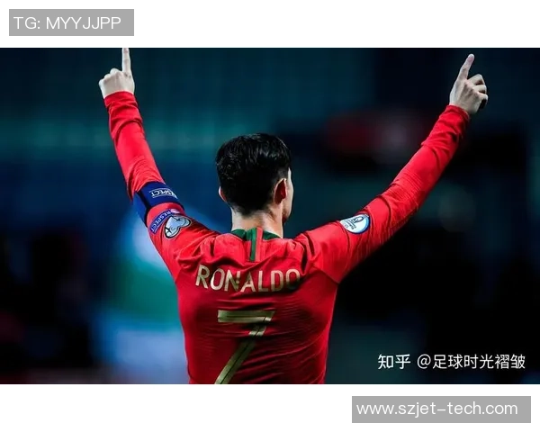 从贝利到C罗：足球历史上的传奇人物与现代巨星之巅峰对话