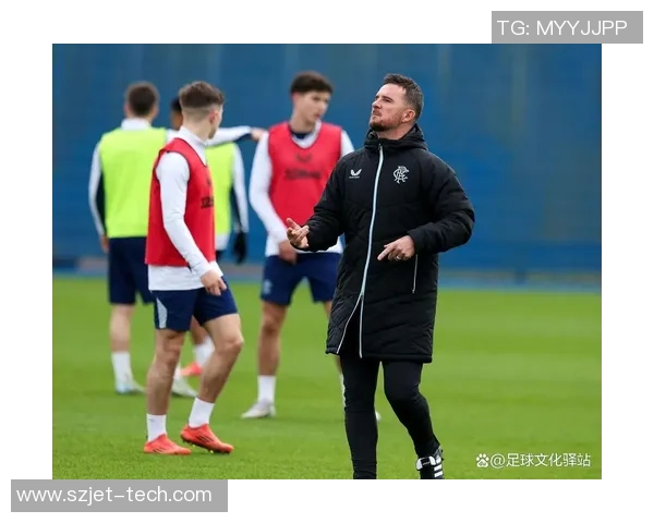 巴里足球明星因场内冲突发生肢体冲突引发媒体热议 巴里足球明星因场内冲突发生肢体冲突引发媒体热议